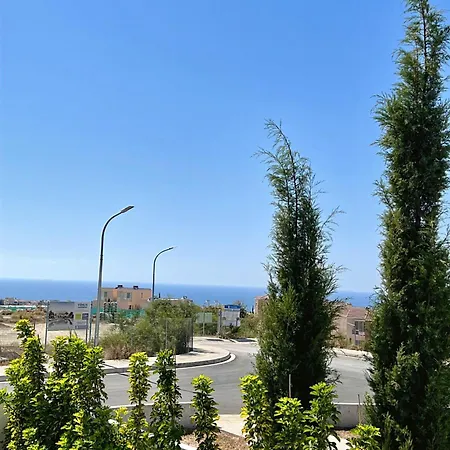 Spacious Sea View *
