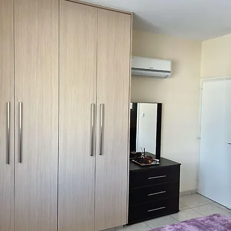 Апартаменты Spacious Sea View Хлоракас