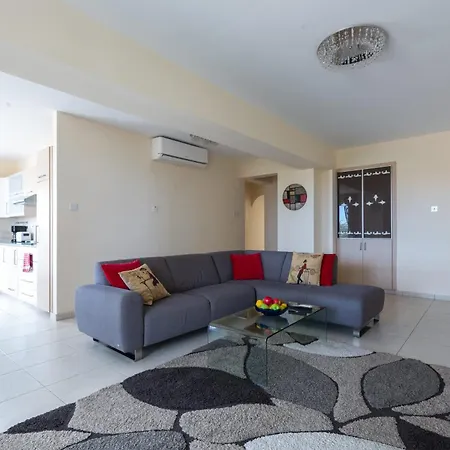 Spacious Sea View Appartamento Klorakas