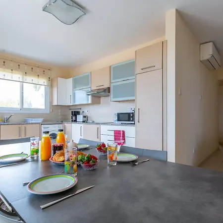 아파트 Spacious Sea View