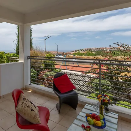 Spacious Sea View Apartament *