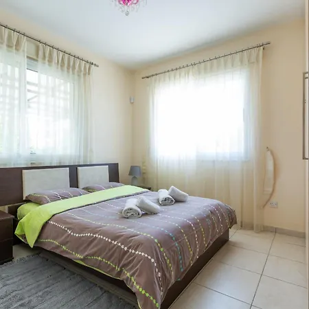 Spacious Sea View * Klorakas