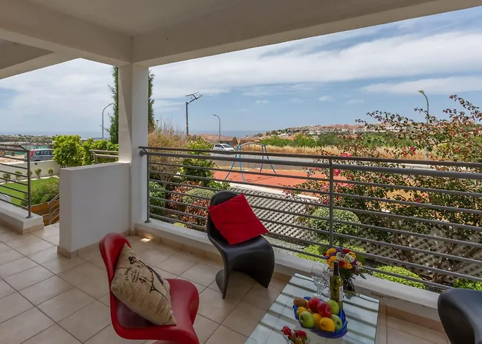 Spacious Sea View Lejlighed *